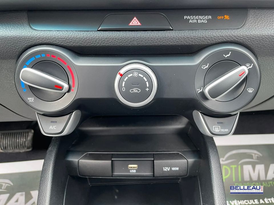 KIA Rio 5-Door 2022 - Image 15