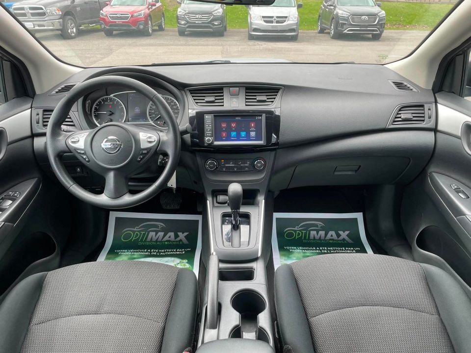 Nissan Sentra 2019 - Image 4