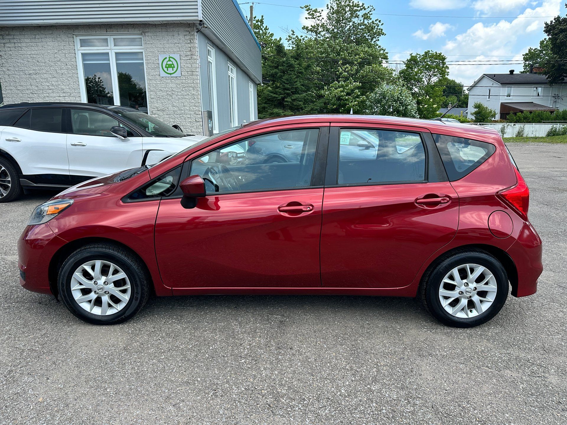 Nissan Versa Note 2019 - Thumbnail 3