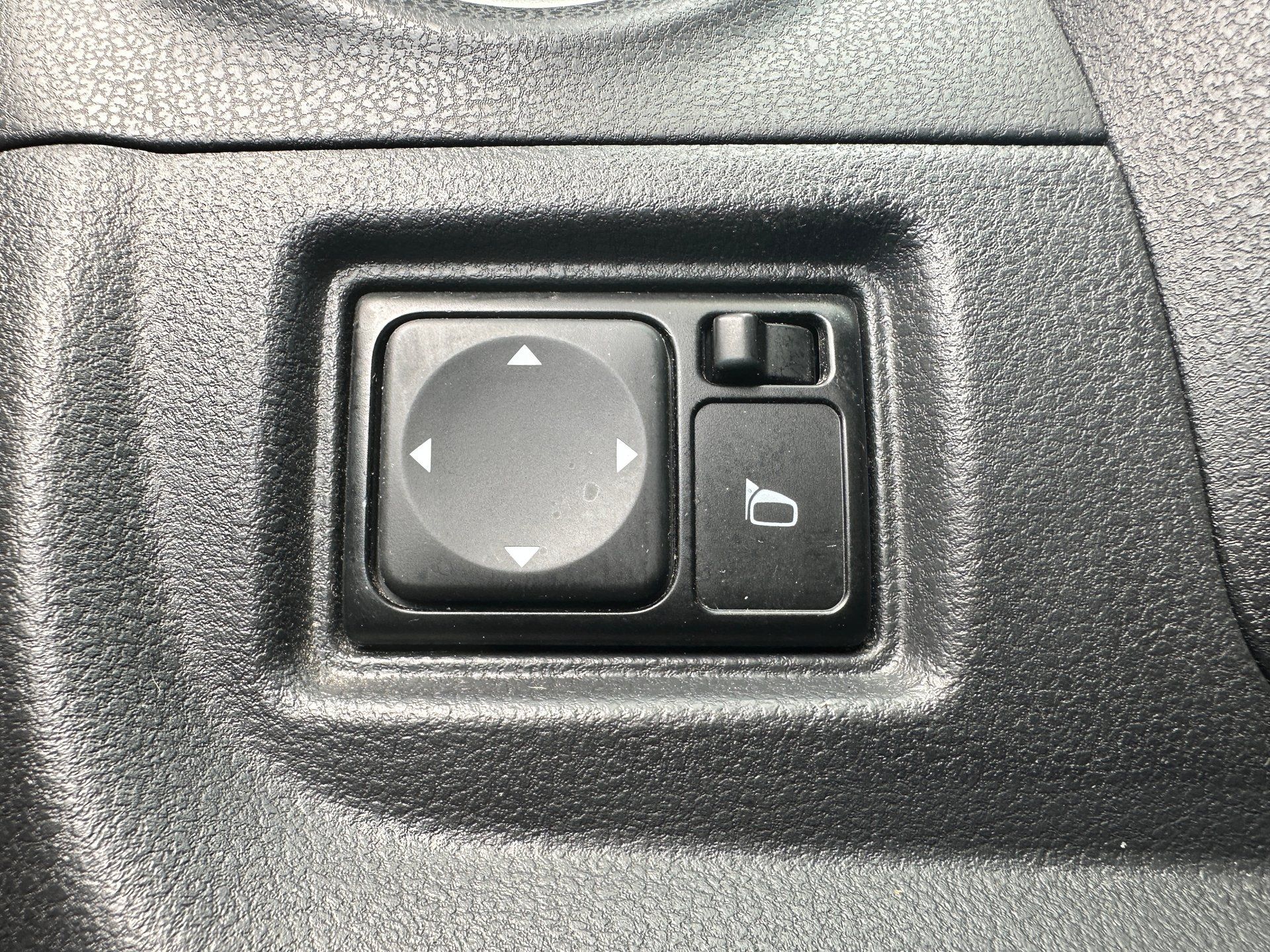 Nissan Versa Note 2019 - Thumbnail 13