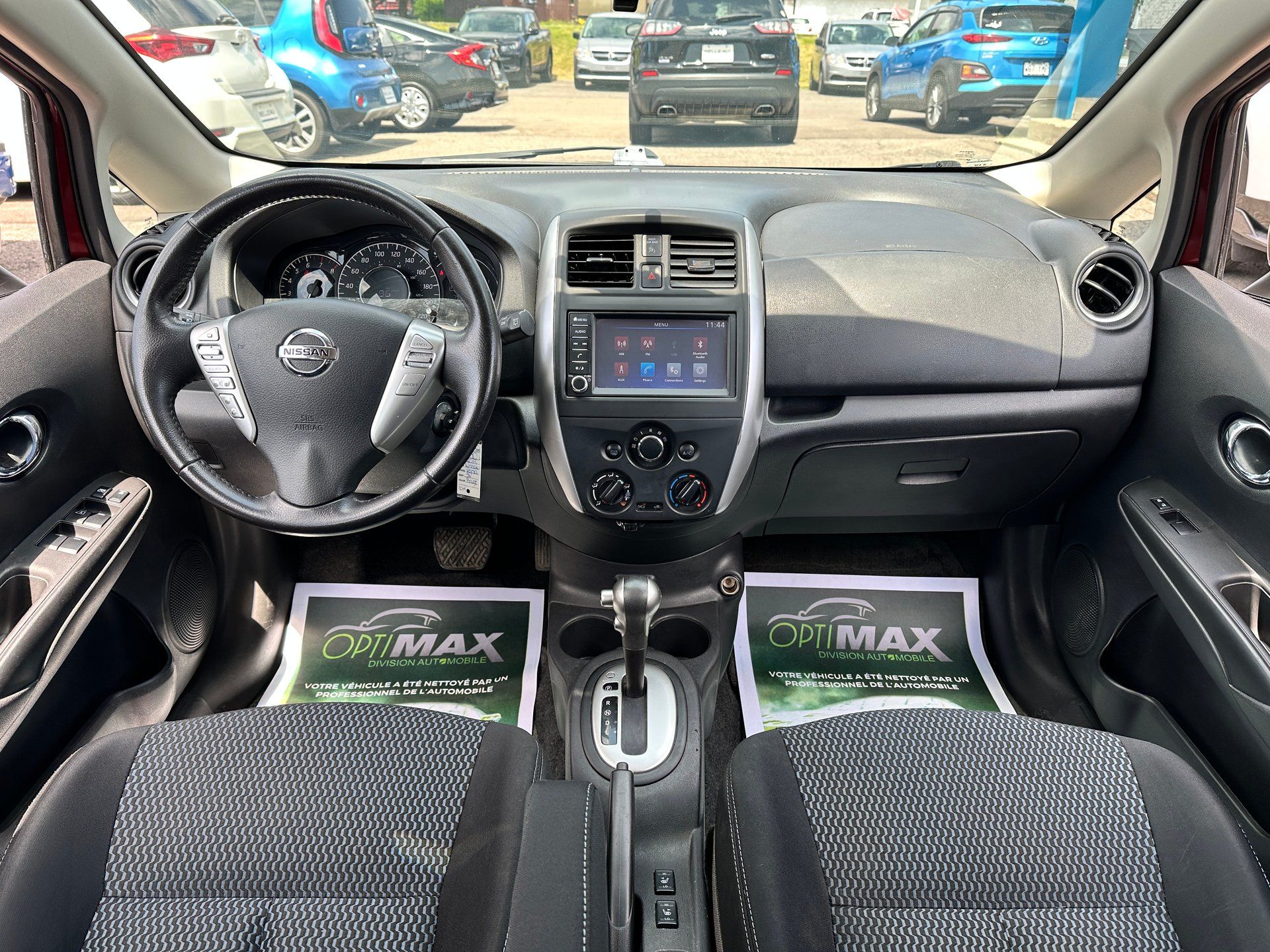 Nissan Versa Note 2019 - Thumbnail 5