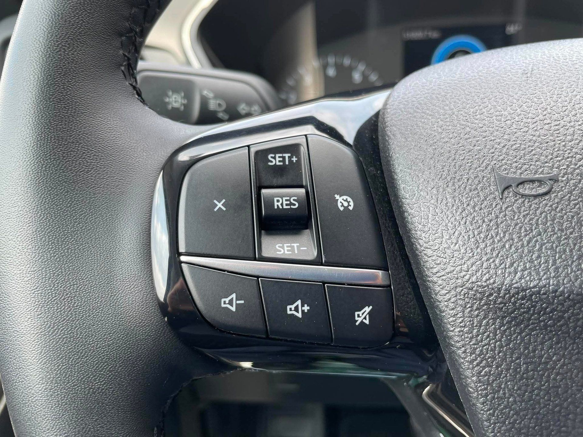 Ford Escape 2022 - Thumbnail 16